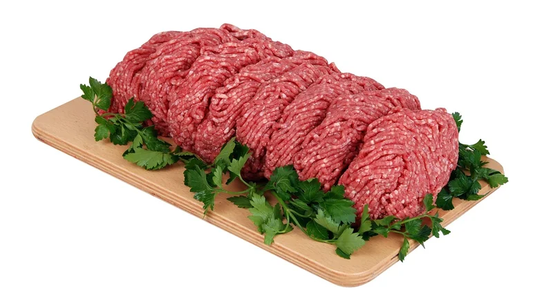 Hacher de la viande : ce que votre appareil doit vraiment encaisser