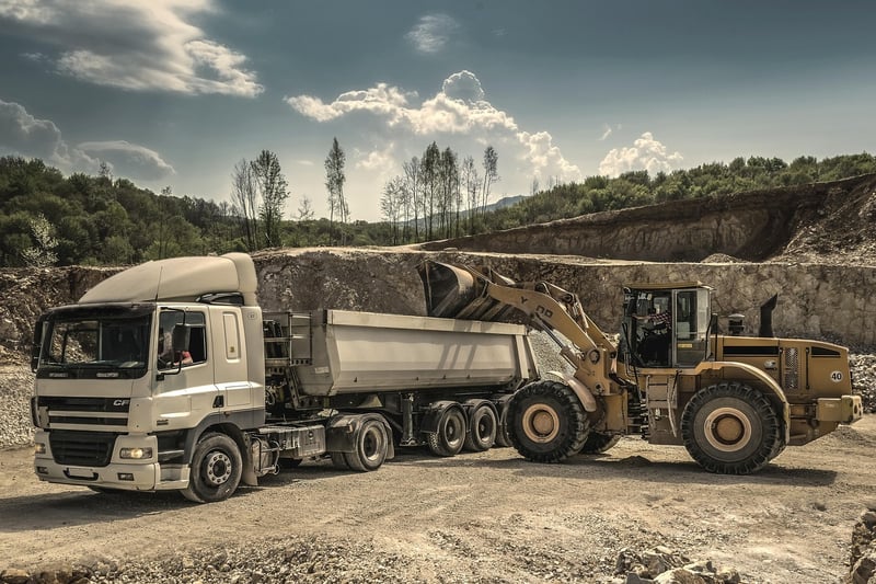 Bâche camion : comment choisir la bonne protection pour votre remorque